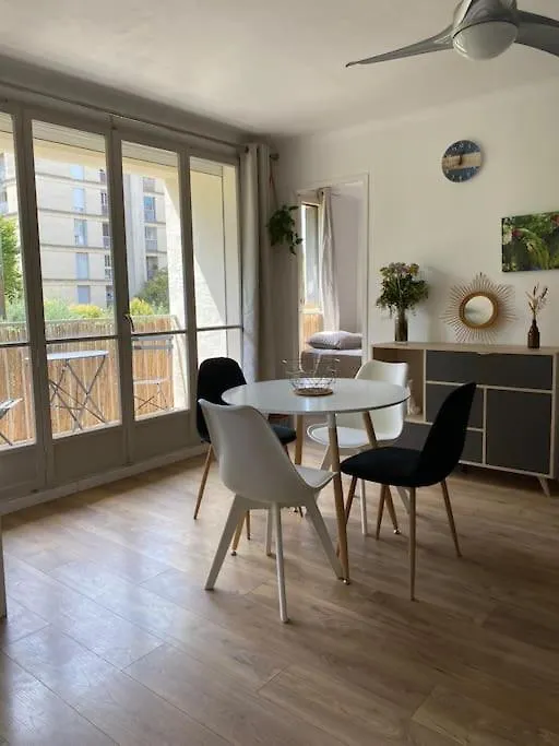 Appart T2 Cosy Renove En Centre Ville Avec Parking Aix-en-Provence